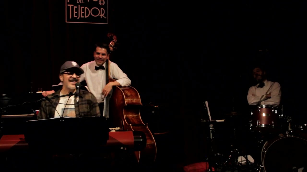 Fué Ariel  (versión larga)- onceavo track del Crónicas live