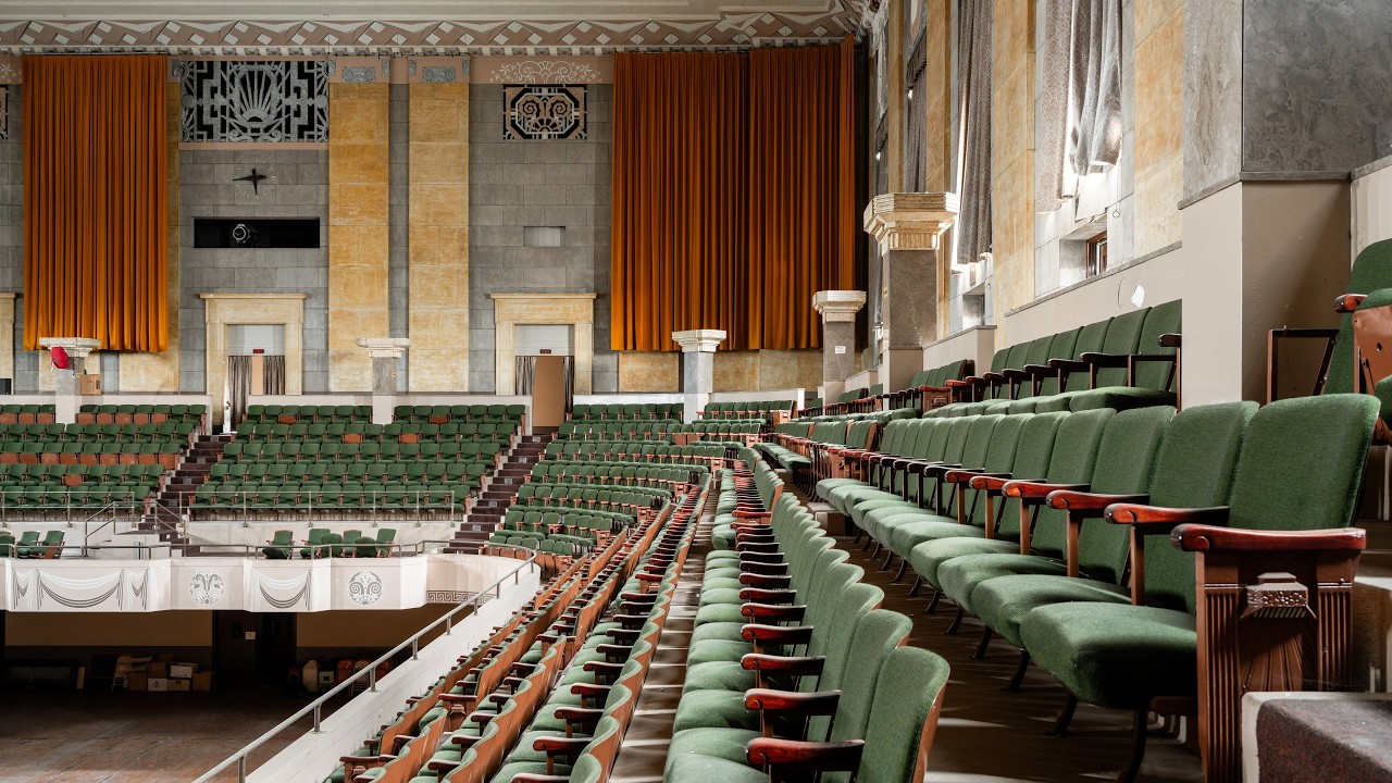 Exploring the Abandoned Worcester Memorial Auditorium - Art Deco Masterpiece!
