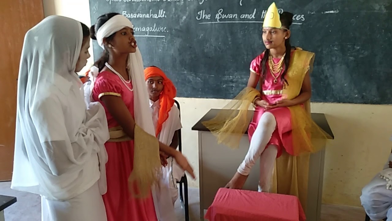 8th std. Play    The Swan n And the princes