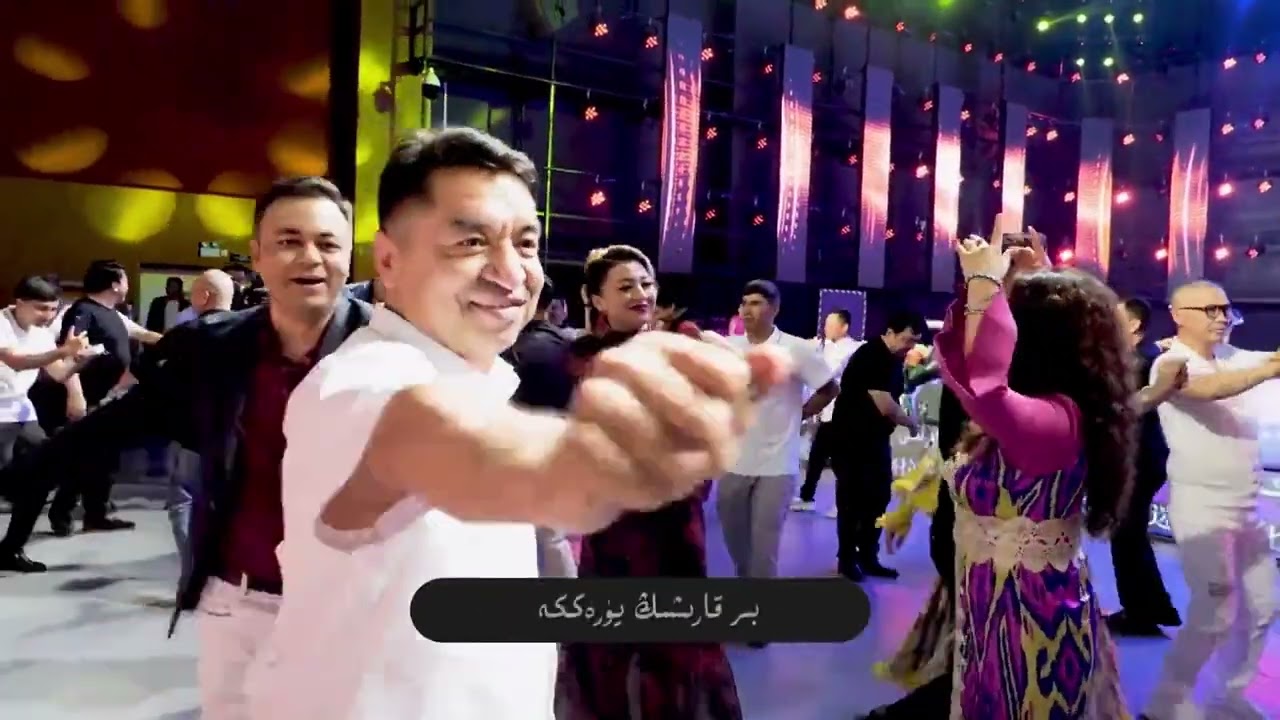 Uyghur folk song - Aq leyli  (English Subtitles)