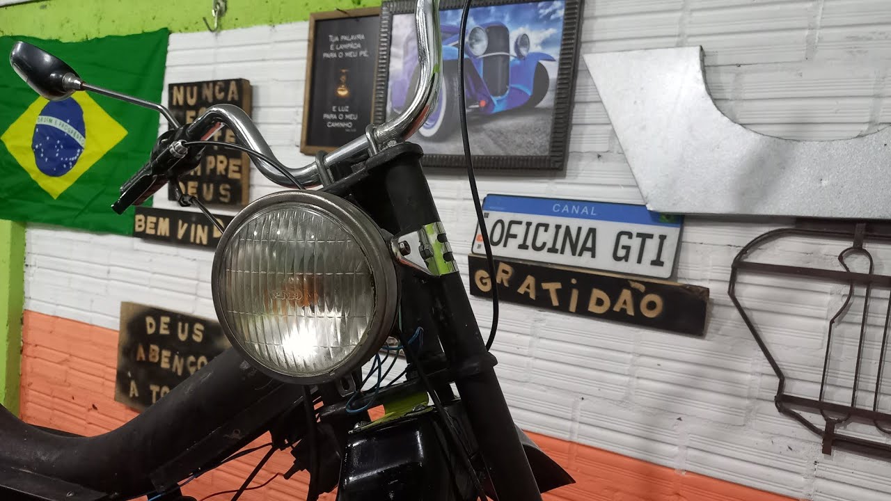 Mobilete  ligando farol e sinaleira com chave veja como  faz fácil fácil