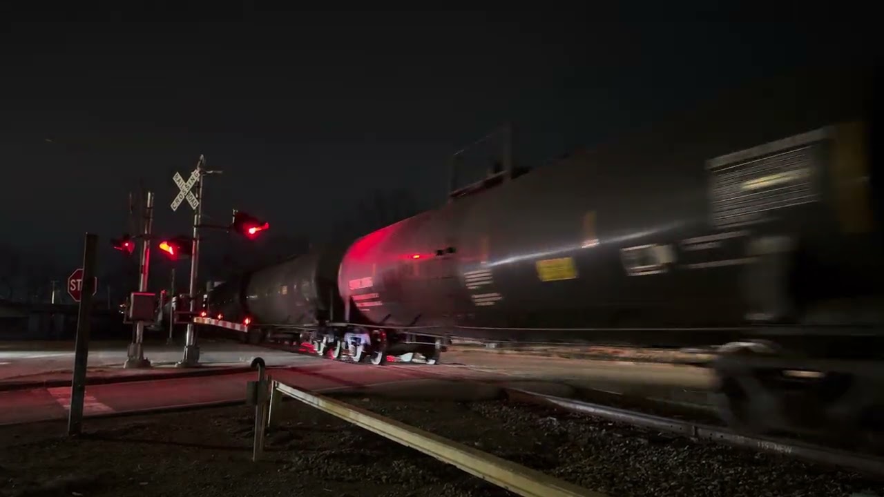 CN L548 south on CN STL Sub - (Belleville, IL)