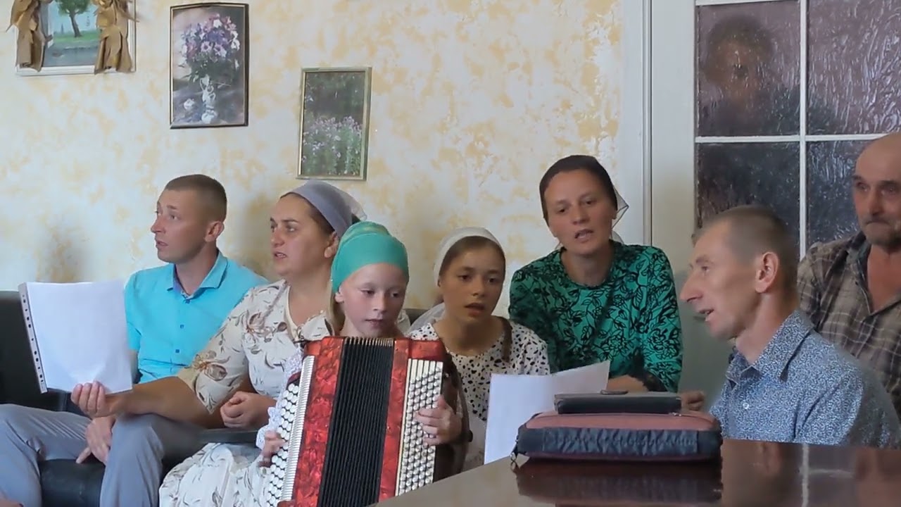 життя моє мов річка, що біжить