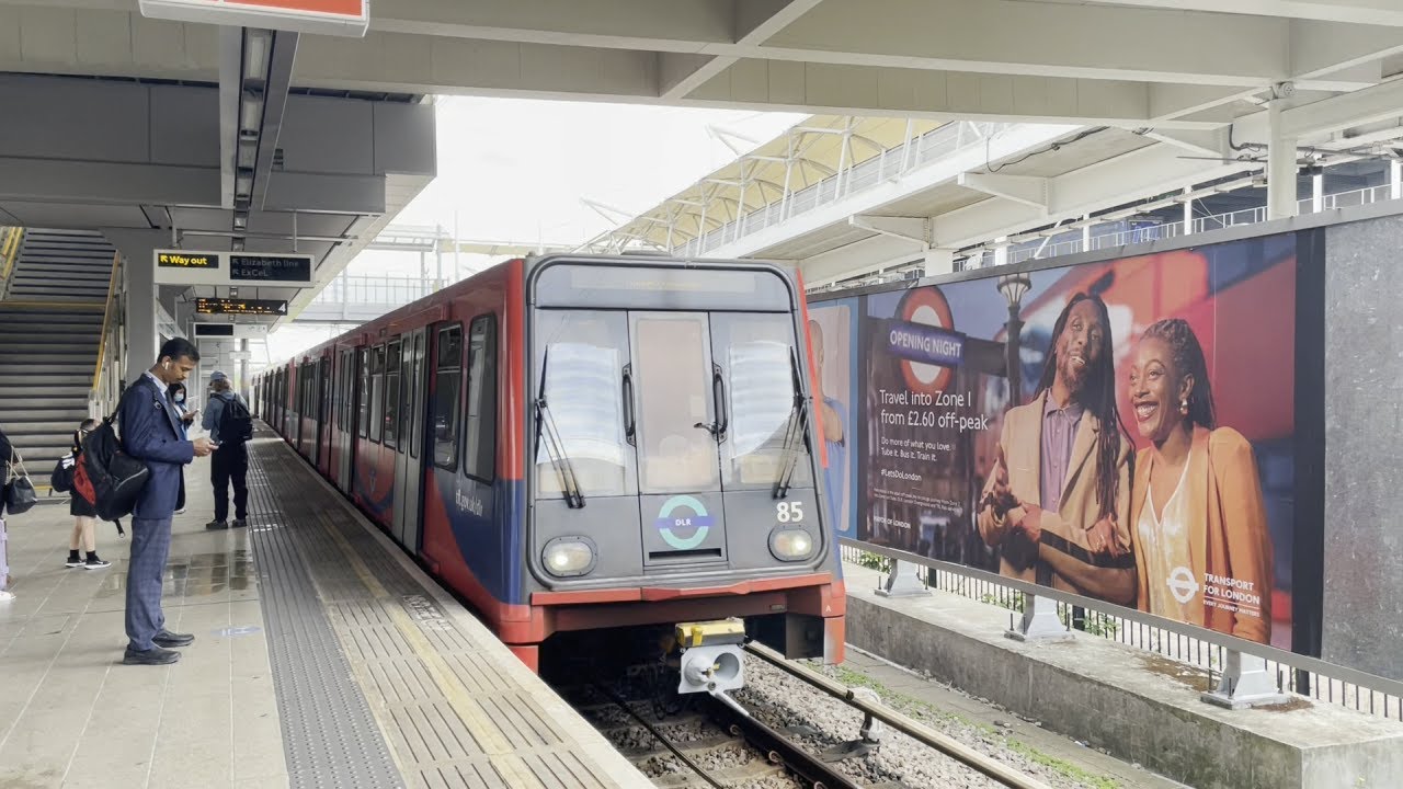 Docklands Light Railway: Journey on B90/B92 Stock from Custom House to Canary Wharf via Poplar