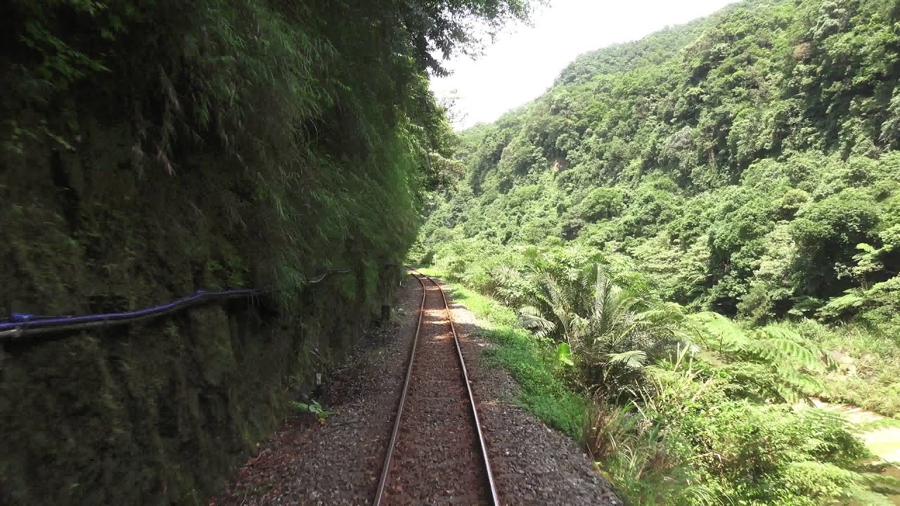 2015.5.30 台鐵 平溪線 深澳線 4716次 海科館站 - 菁桐站  路程景 平溪線鋼樑鐵橋已經更換