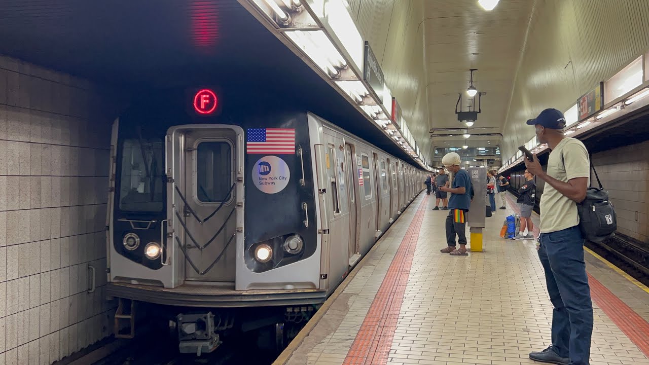 IND Queens Blvd Line: (E) and (F) Trains @ Sutphin Blvd-Archer Ave-JFK Airport (R160A, R160B)