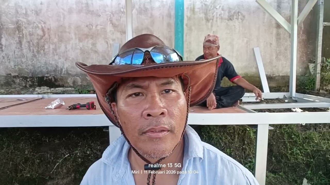 Aktiviti hari ke tiga sangkar ayam penelur//