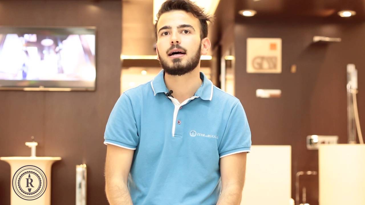 Simone, addetto alle vendite