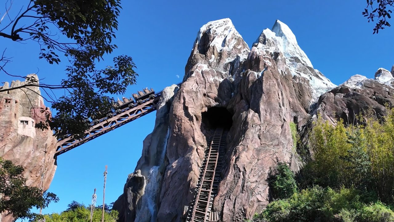 Rollercoaster Disney World Expedition Everest & Jungle Safari Truck Ride Animal Kingdom, Let’s go!