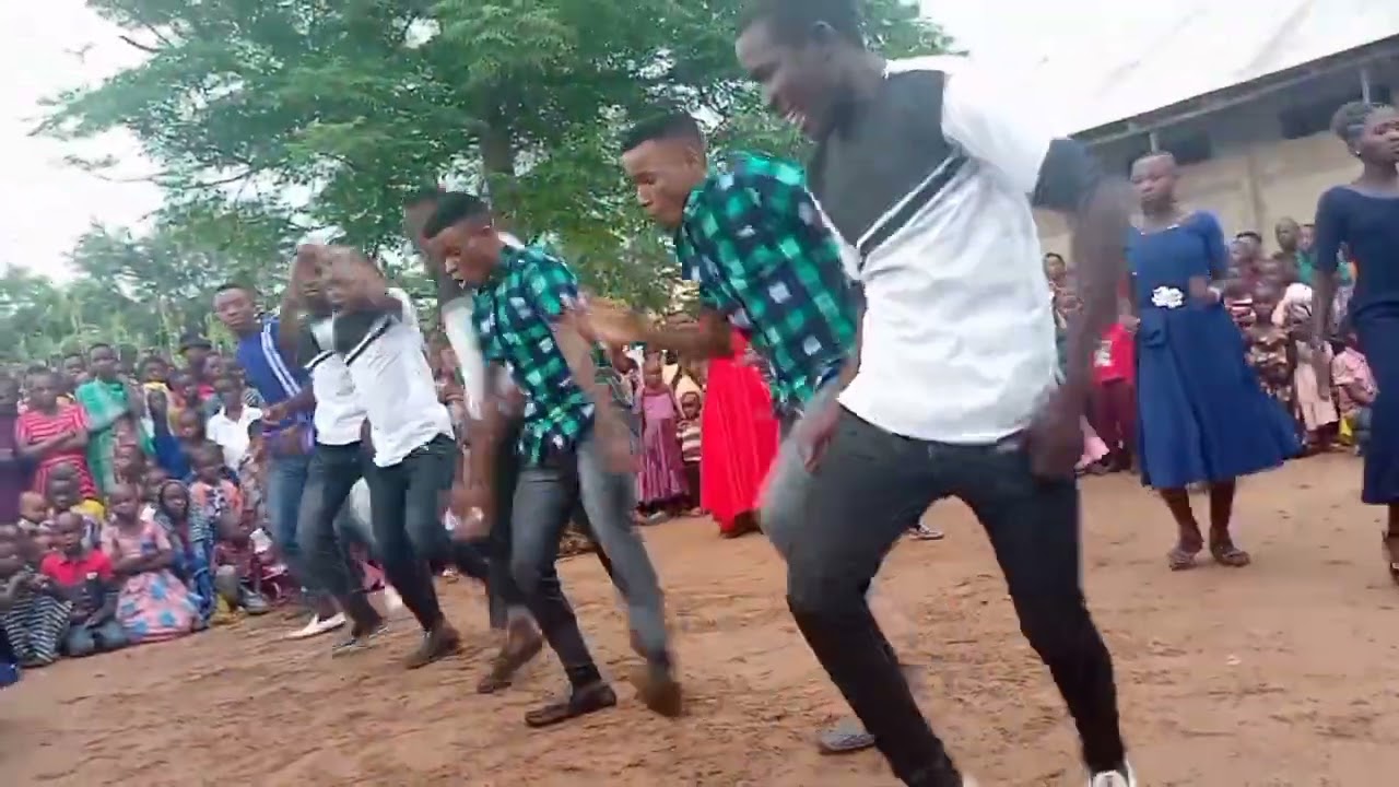 C.E.C.T  Vijana kwaya  kakubilo  Geita  wa kiwa katika Mkutano by Upendo kwaya mababi