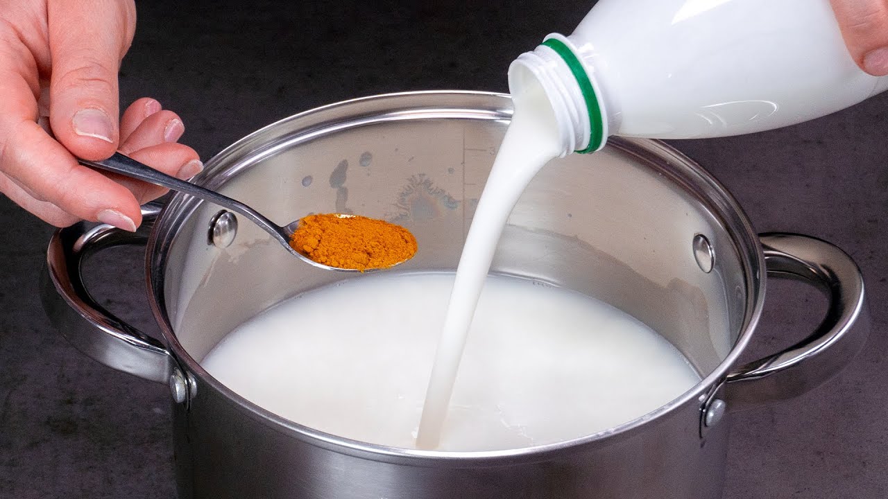 Podívejte se, jak připravit domácí sýr z pouhých 2 ingrediencí!