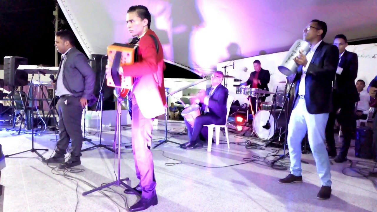 FIESTA EN EL DESIERTO - IMPACTO CELESTIAL