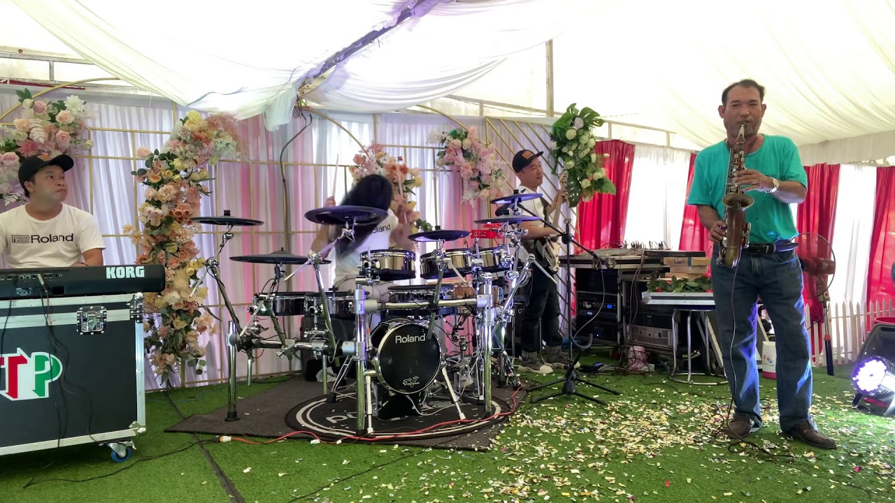 liên khúc hòa tấu kết hợp nhiều thể loại nhạc hay như thế này có nên xem?Cha cha cha-bolero mùi mẫn