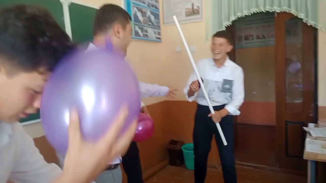 Elektr zaryad. Fizika 8 sinf / Jismlarning elektrlanishi / elektrlanish