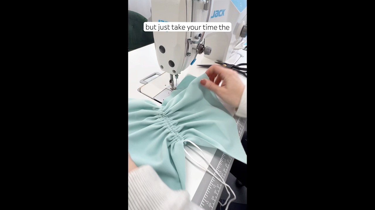 SEWING TUTORIAL✂️🧵🪡3 ways to create ruching on garment seams  #sewingtutorial #sewinghacks