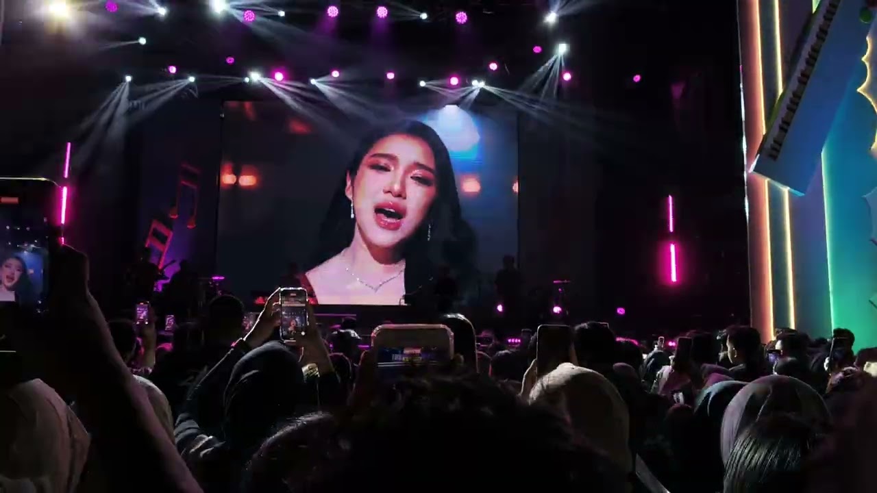 Tiara Andini - Flip It Up | Konser TwoNderful Years 2nd Anniv Summarecon Bandung 