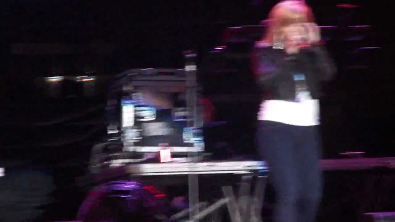 Kelly Clarkson - Dark Side (Live @ Pop Music Festival, São Paulo, Brazil - 23/06/2012)