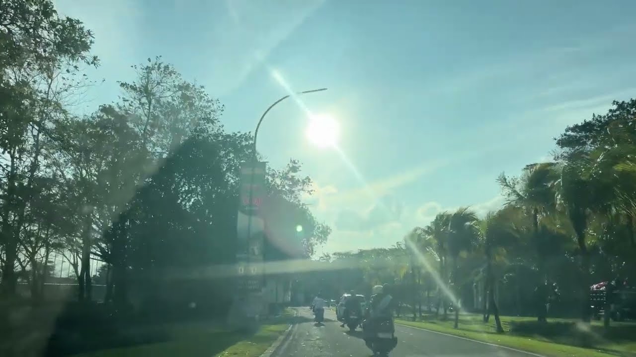 Hijau dimana-mana! Mengelilingi Sentul di sore hari