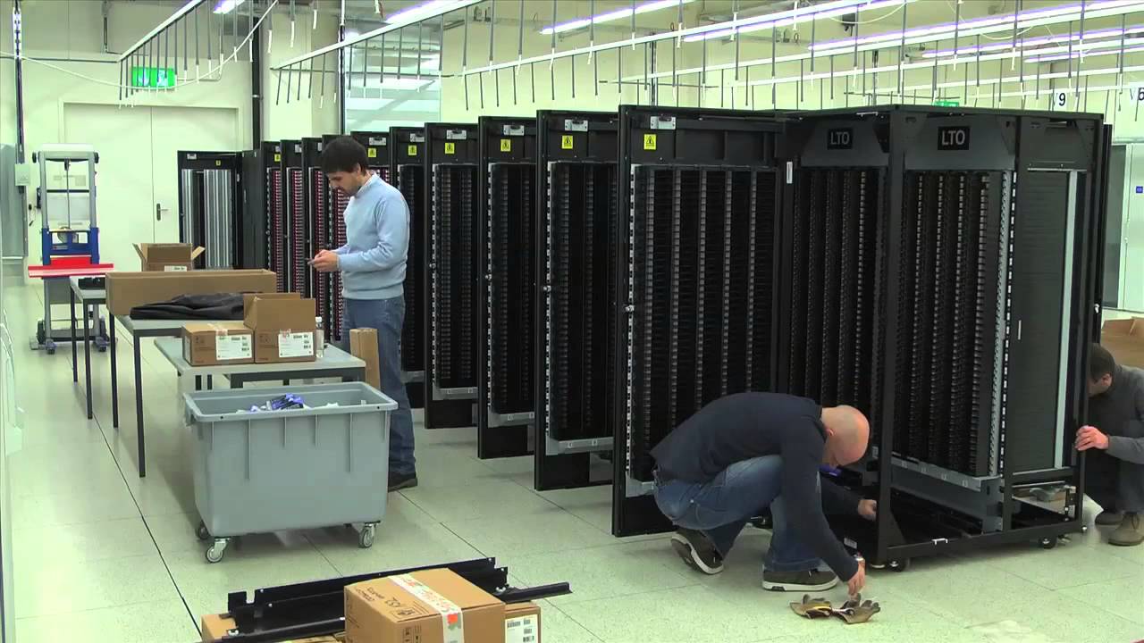 Installation of an IBM TS3500 tape lIbrary at CSCS