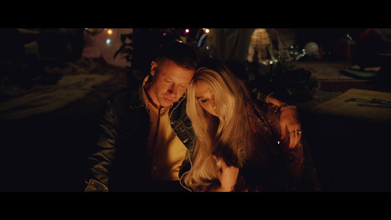 MACKLEMORE FEAT KESHA -&nbsp;GOOD OLD DAYS&nbsp;(OFFICIAL MUSIC VIDEO)