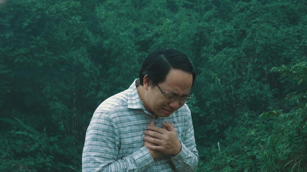 CEO James Frantically Looks for Sung Luyen After She Disappears