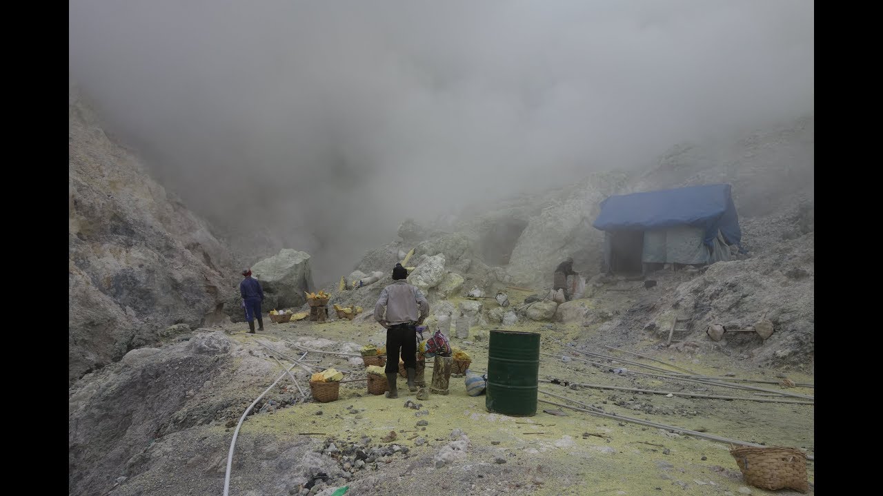 Indonesia's Hellish Ijen Sulfur Mine