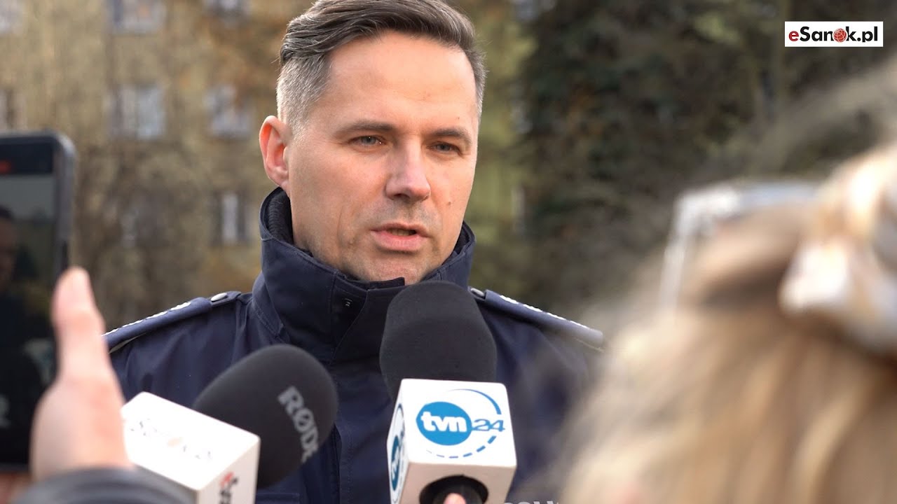 SANOK. Dramatyczne wydarzenia na ul. Sadowej. Nie żyją dwie osoby, trzech funkcjonariuszy rannych