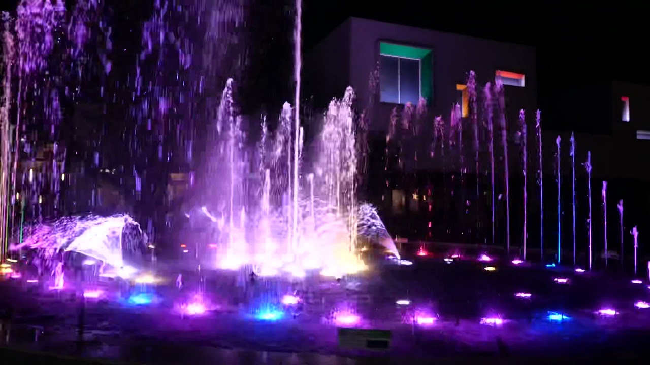 メイカーズピア　噴水ショー