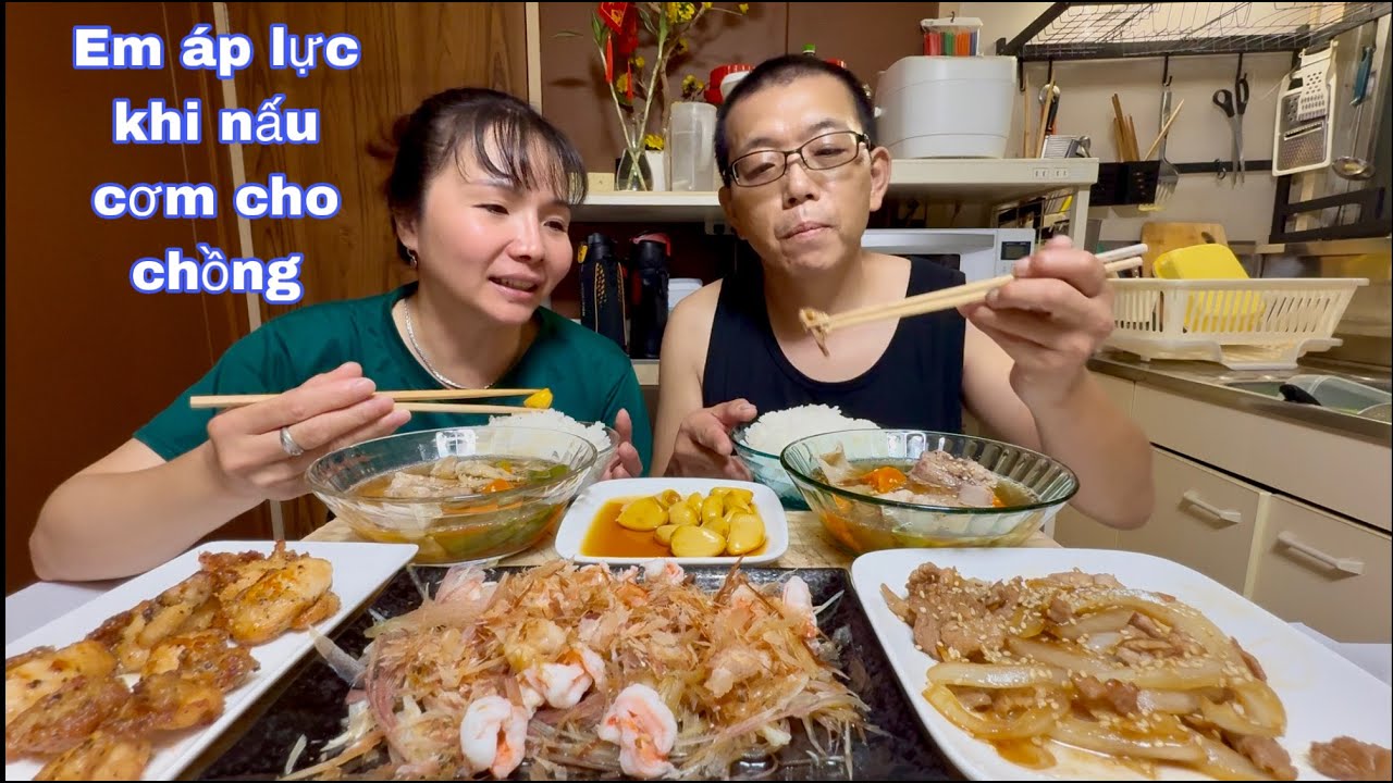 Cứ đến bữa nấu cơm em lại căng thẳng vì nấu nhiều món Nhật ngoài khả năng của mình em cảm thấy chán
