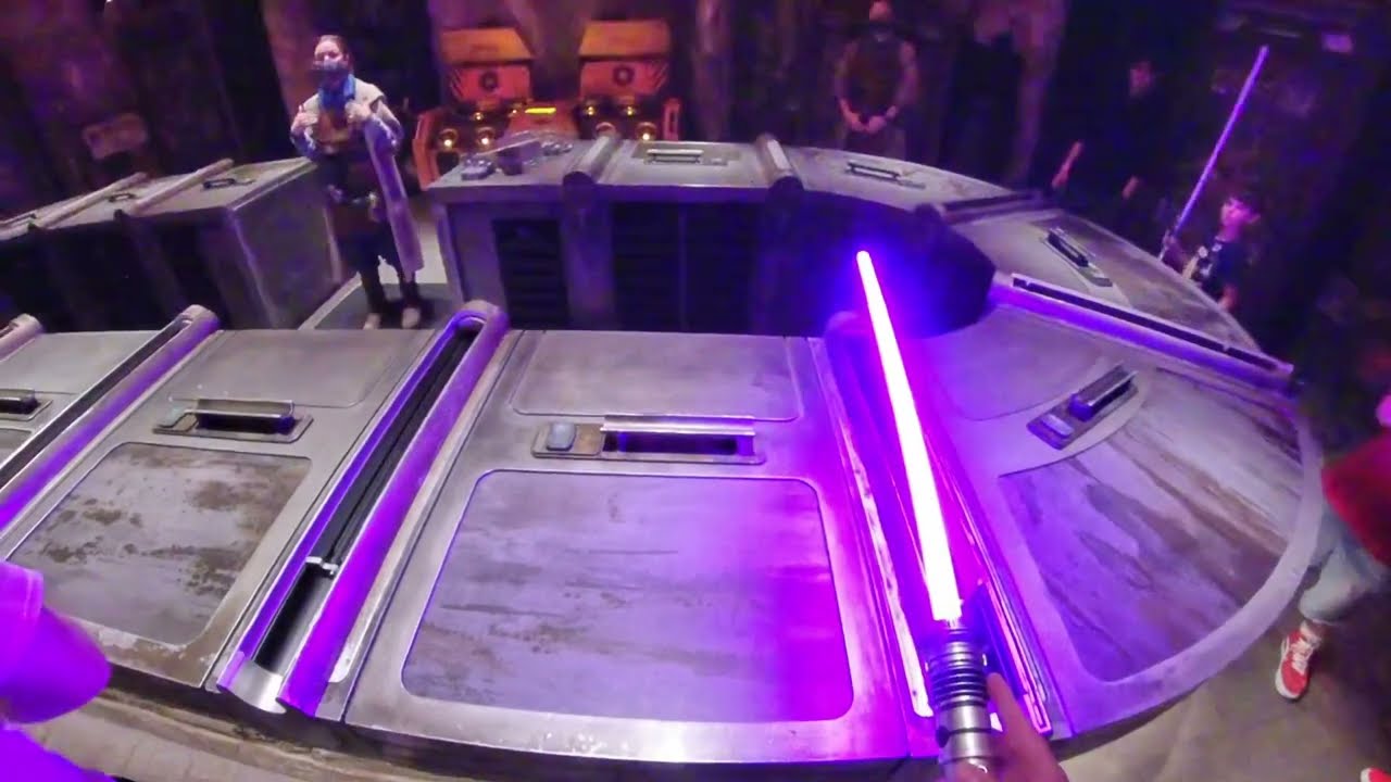 Savi’s Workshop Lightsaber Building - Disneyland