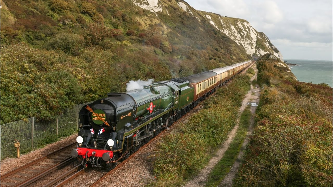 35028 'Clan Line' works the Golden Arrow past the White Cliffes of Dover, September 2025 