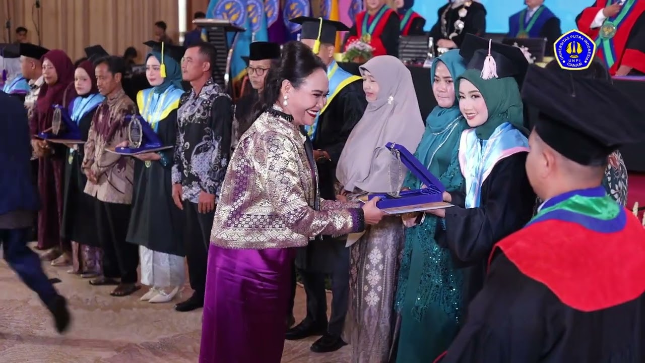 Recap Wisuda Universitas Putra Indonesia 2025 🎓✨
