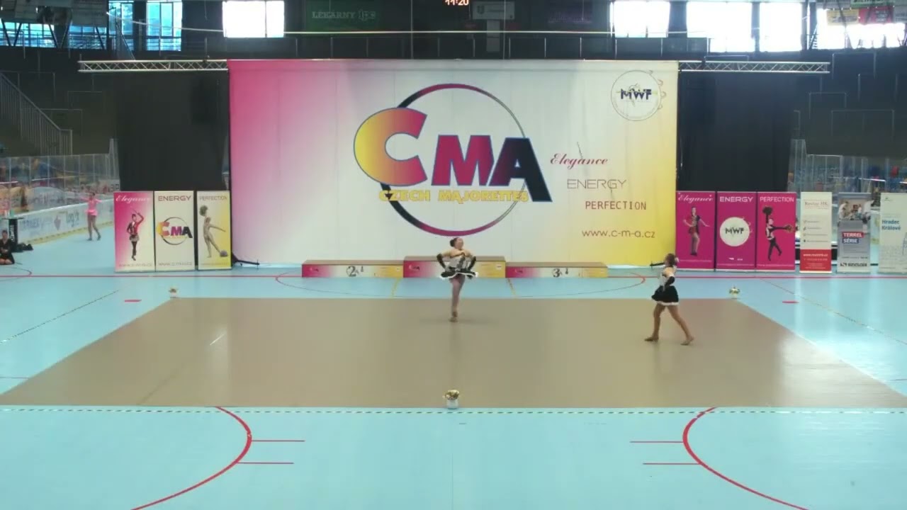 MČR CMA 2023  VerSário Hlučín Markéta Faiková, Ema Malkrabová duo/trio junior baton hobby