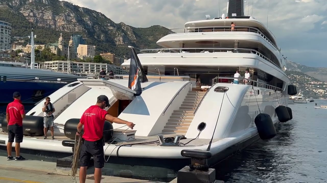 Benetti • IJE 108m Floating Palace • Docking in Monaco. @emman25MC
