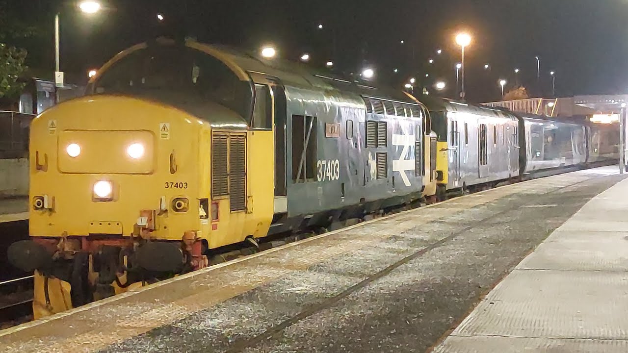 37403 arriving and departing Inverkeithing on the Aberdeen to London overnight sleeper to Edinburgh