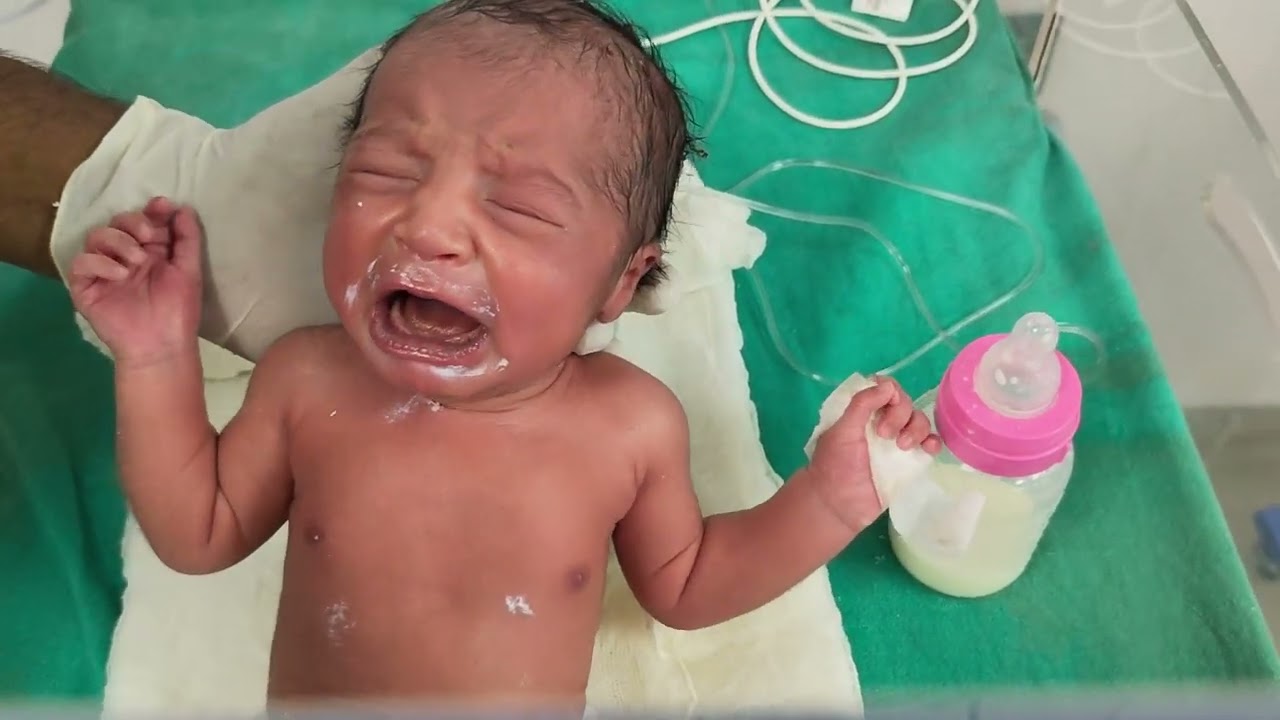 Newborn Baby First Bath & Bottle Feeding Guide | Step-by-Step for New Parents 🍼