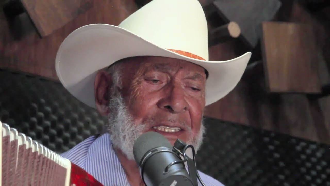 Aurelio Meraz-Carga Ladeada