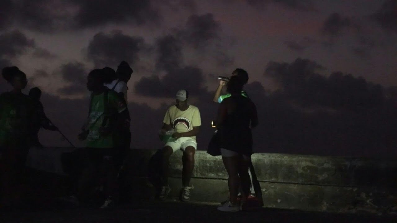 Cuba reconecta su red eléctrica tras nuevo apagón masivo | AFP