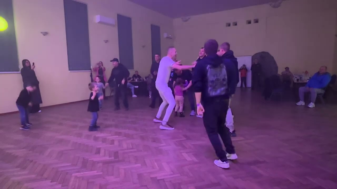 Prv&yacute; kr&aacute;t LIVE - Hymna TJ Sokol Trnav&aacute; Hora - Sink The Pink 