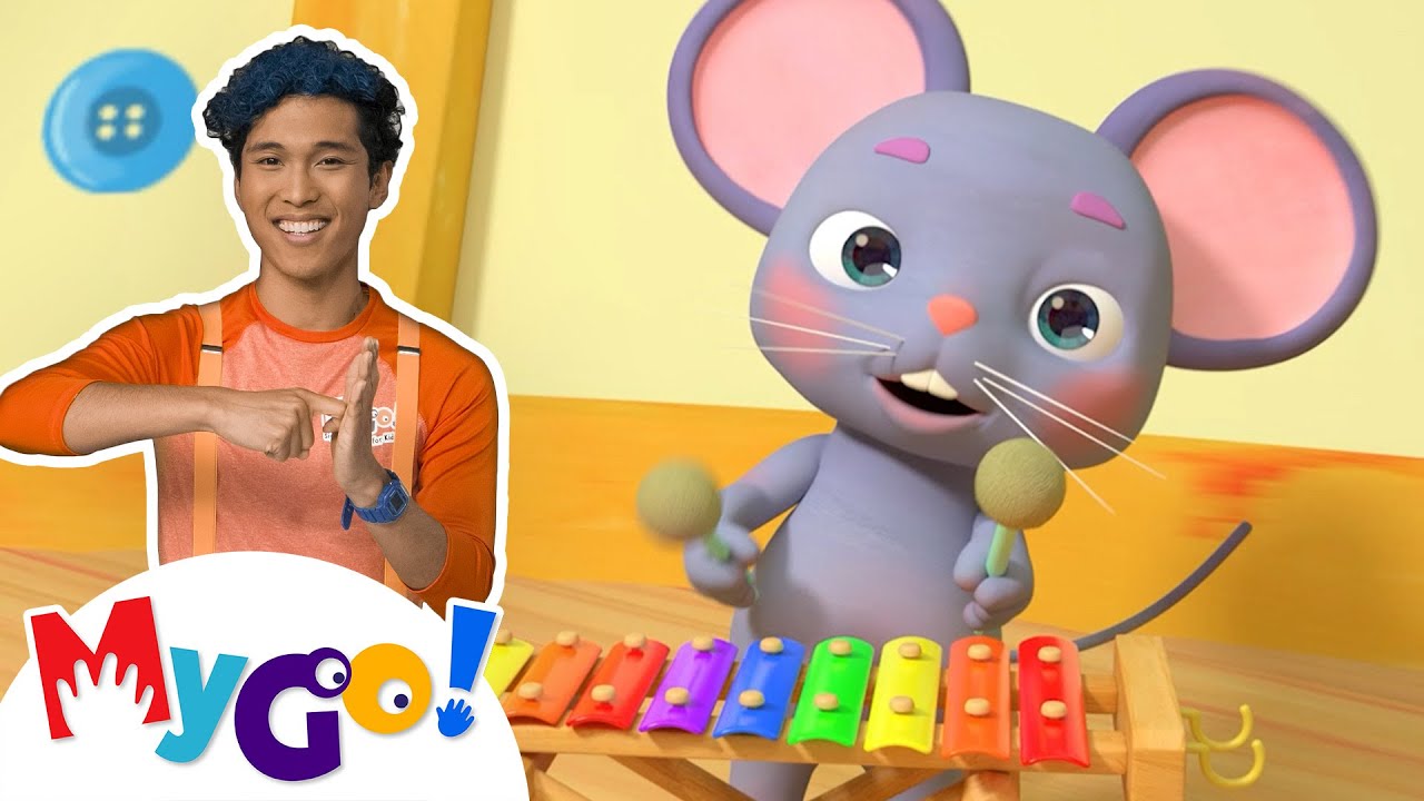 YoYo's Arts & Crafts Time | CoComelon Nursery Rhymes | Kids Songs | MyGo! Sign Language For Kids