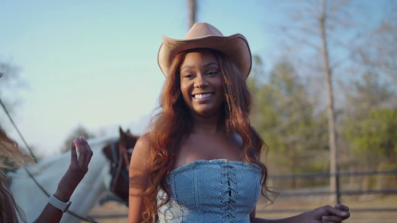 Move.  Official video.  