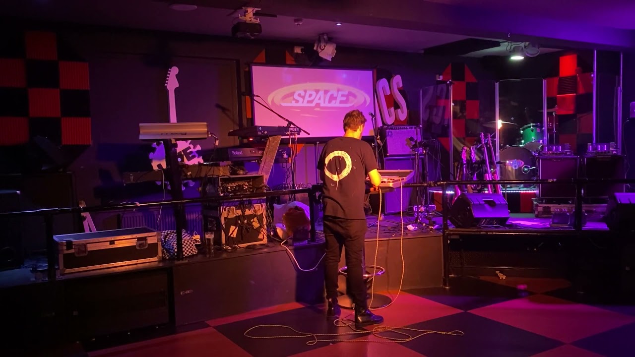 Linus Fitness-centre live at Jacs Aberdare
