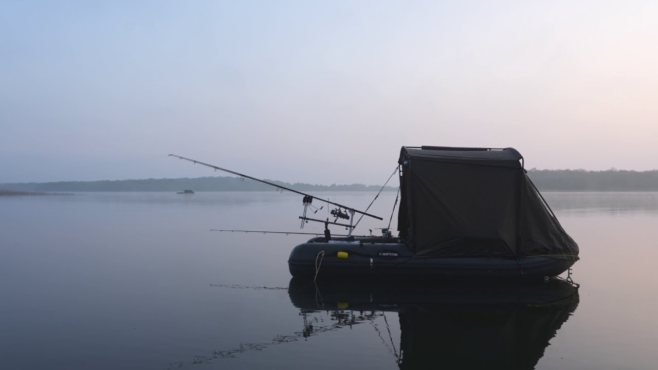 Pontonowa zasiadka na Lac de Madine i karp 25kg