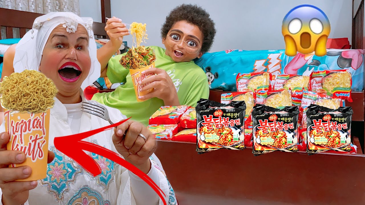 اكتشفنا مخبأ سري للأندومى فى اوضة عمر 🍝🍝