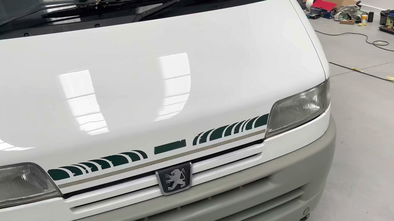 Machine Polishing Detailing Fibreglass Motorhome Wet Look Shine