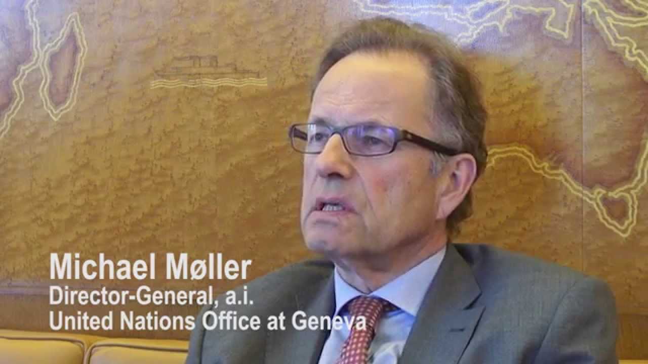 Michael M&oslash;ller introduces first-ever tablet version of UNOG Annual Report