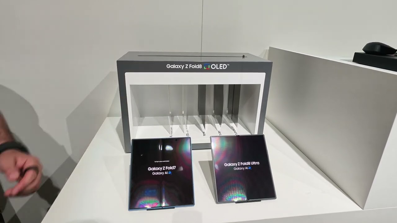 Samsung Z Fold8 и Fold8 Ultra с Flex Titanium