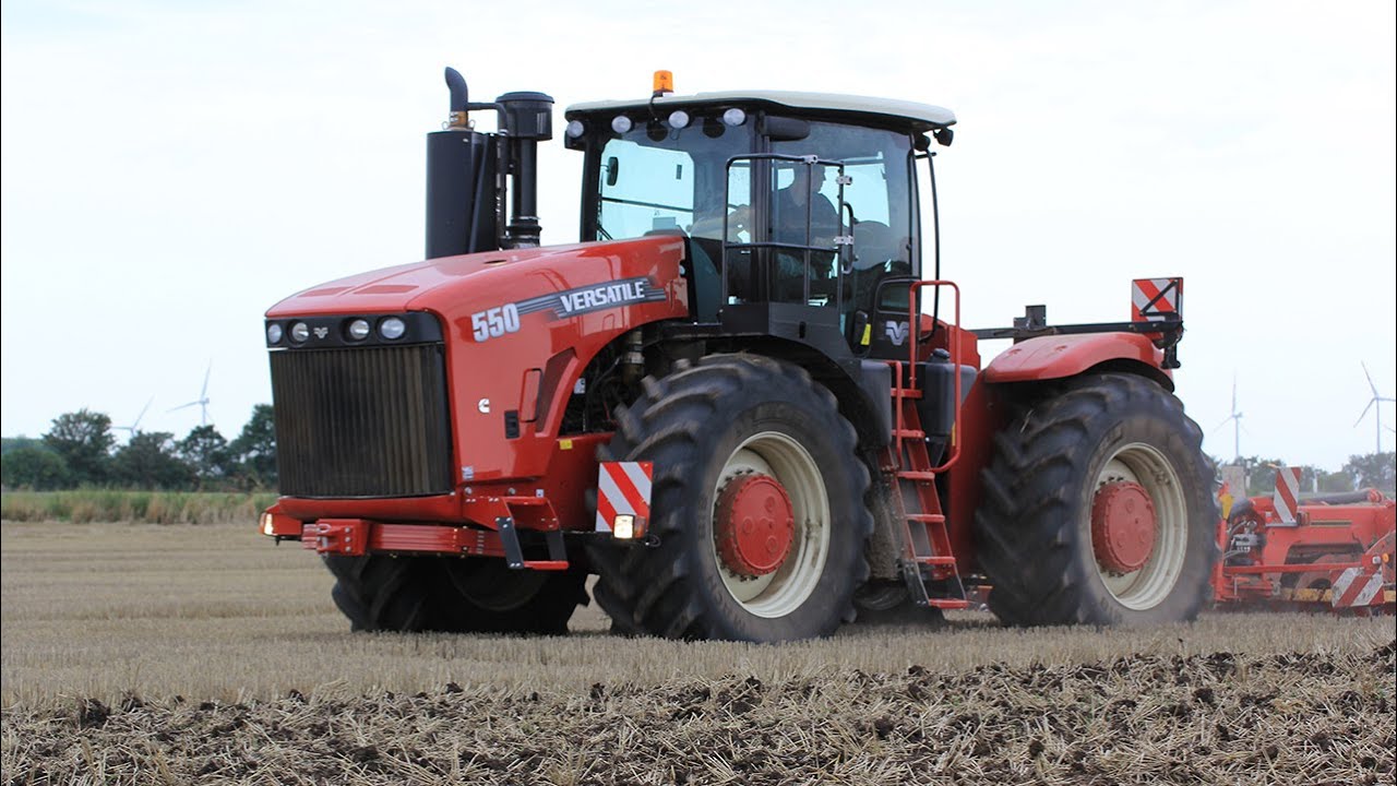 Versatile 550 on single wheels pulling Väderstad TopDown for stubble cultivation in Germany + Take I