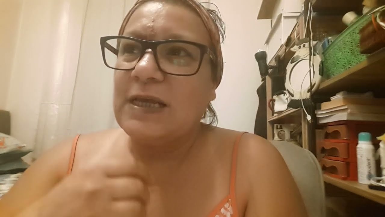 asmr Türkçe - fısıltılı sohbet ve çıkırtı şıkırtı sesleri içerir 😀😎