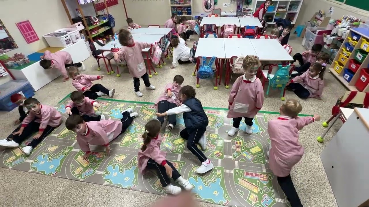 Bailamos Thriller en clase 5años curso 2025